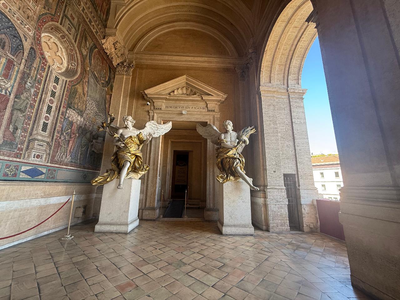 Direct Access Tour of Santa Maria Maggiore and Museum Areas